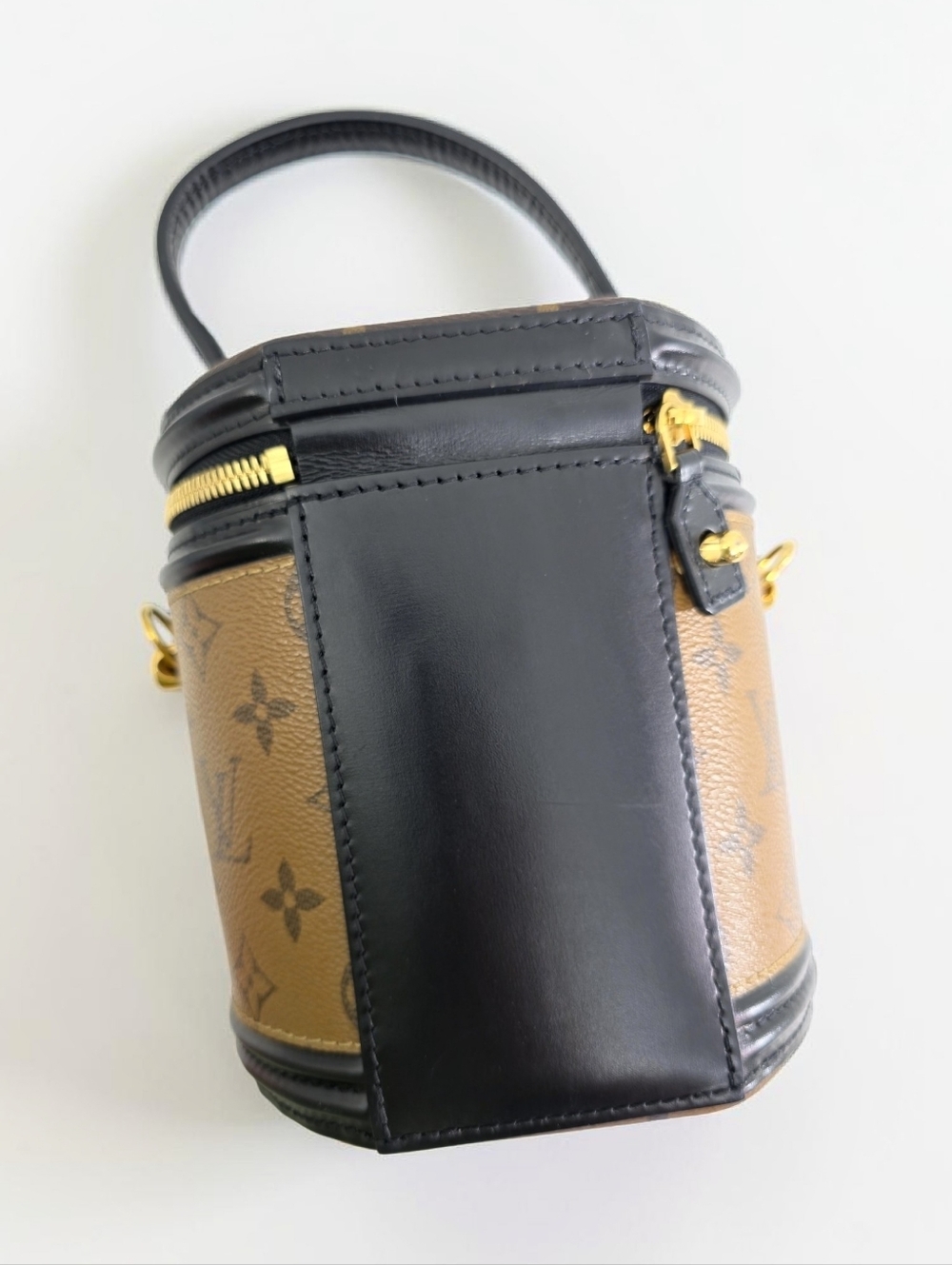 ✨️✨️Authentic Louis Vuitton Cannes Reverse Monogram Crossbody Bag - Picture 10 of 15